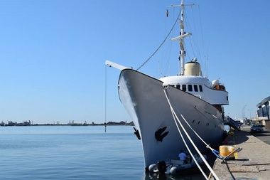 Traficul de mărfuri prin porturile maritime ale României a crescut anul trecut cu 4%, la 46,3 milioane tone. Rusia şi Turcia, principalii parteneri ai României în traficul maritim de mărfuri