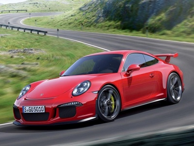 Porsche a obţinut un profit record de 17.250 de dolari pe maşină în 2016