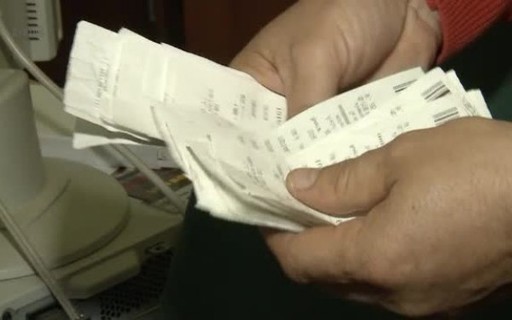Bonurile în valoare de 603 lei emise pe 15 februarie au ieşit câştigătoare la loteria fiscală specială de Paşte, iar bonurile de 935 lei din 3 martie sunt câştigătoare la extragerea lunară