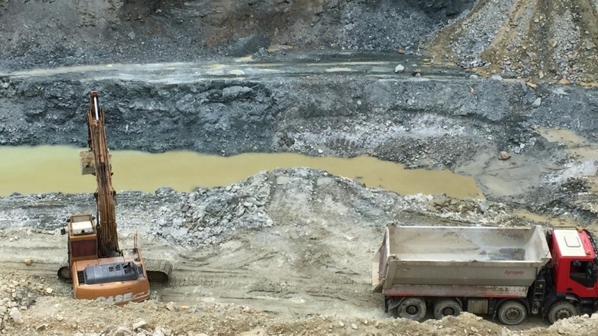 Vast Resources a început testarea producţiei de aur şi argint de la mina din Mănăila