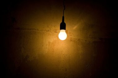 Consumul de electricitate al României a scăzut în primul trimestru cu 0,3%. Exportul de energie electrică a urcat cu 5,4%