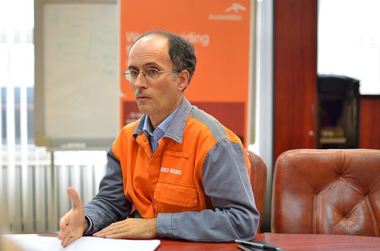 INTERVIU: Directorul ArcelorMittal Galaţi despre cel mai mare combinat al ţării: Este prea mare pentru România, vrea să furnizeze ţevi pentru gazoductul BRUA, piaţa s-a îmbunătăţit datorită măsurilor anti-dumping ale UE