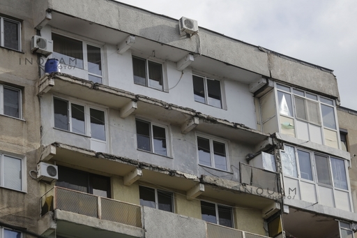 STUDIU: Cei mai mulţi clienţi ai băncilor pentru locuinţe au venituri mici şi apelează la sistemul de economisire-creditare pentru a-şi repara casele