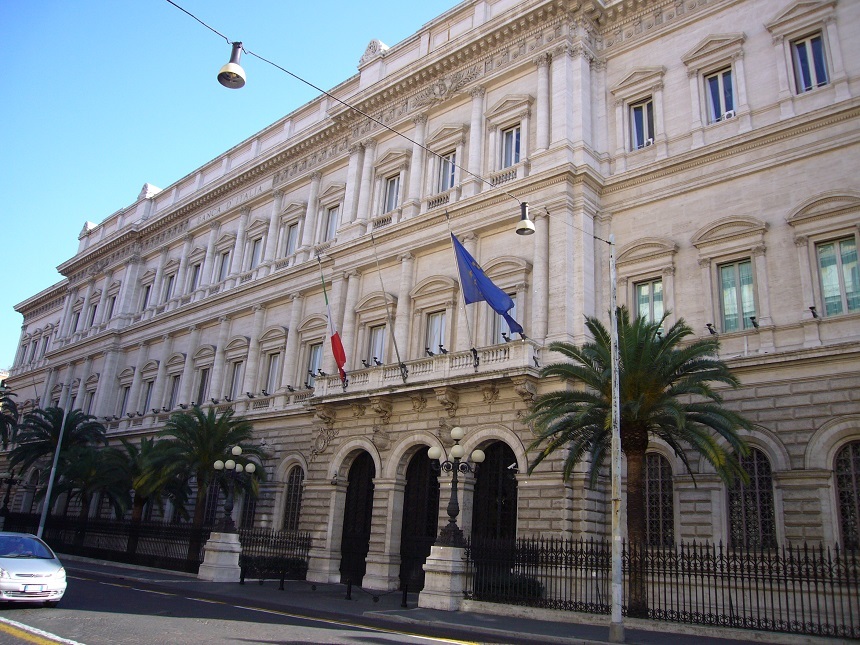 Banca Italiei: Ieşirea din zona euro nu ar rezolva problemele economice ale ţării