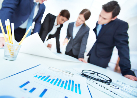STUDIU: 40% dintre directori consideră că managementul practicat în România este inferior celui din alte state din UE