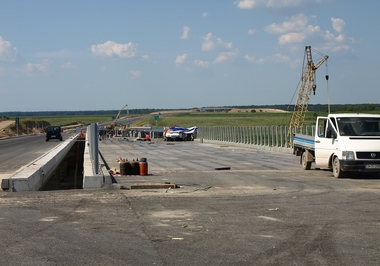 Ministerul Transporturilor a emis autorizaţie de construcţie pentru porţiunea din A3 care intră în Capitală, blocată mult timp de primăria Voluntari. Segmentul are termen de finalizare august 2018