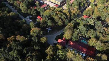 Peste 100.000 de persoane au vizitat anul trecut parcul tematic Arsenal Park din Orăştie