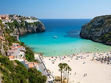 Paralela 45: Vânzările de vacanţe au crescut cu 26% în primele şapte luni, Spania şi Grecia au fost cele mai căutate destinaţii