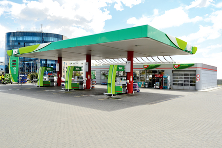 Vânzările retail de motorină ale MOL în România au crescut cu 12% în primul semestru
