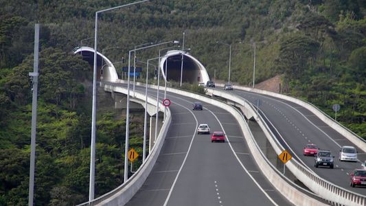Şeful CNAIR spune că autostrada Sibiu-Piteşti poate fi construită fără nicio problemă, în baza documentaţiei din 2008

