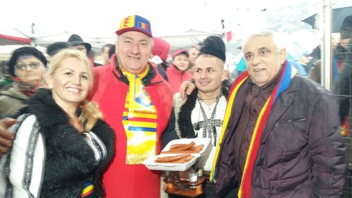 Ministerul Agriculturii pregăteşte un program prin care să ofere gratuit fermierilor purcei din rasele româneşti pe care să îi crească pentru procesare