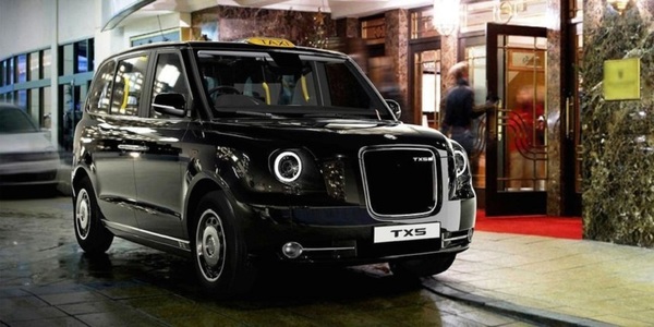 Pe străzile din Londra au apărut primele taxiuri negre electrice, care costă peste 55.000 de lire