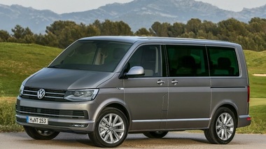 Volkswagen a oprit livrările vehiculelor multivan T6 diesel din cauza emisiilor excesive de oxid de nitrogen