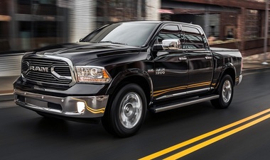 Fiat Chrysler recheamă 1,48 milioane de camionete Ram de pe piaţa americană din cauza riscului de a se deplasa singure