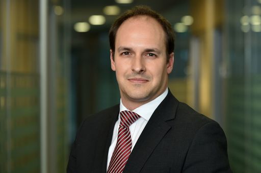 Johan Meyer va deveni la 1 aprilie singurul manager de portofoliu principal al Fondului Proprietatea. Greg Konieczny renunţă la responsabilităţi


