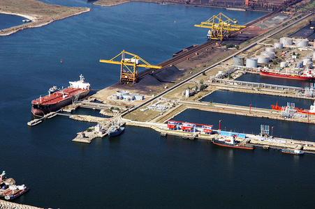 Două contracte în valoare de aproape 14 milioane de lei, încheiate de Administraţia Porturilor Maritime Constanţa