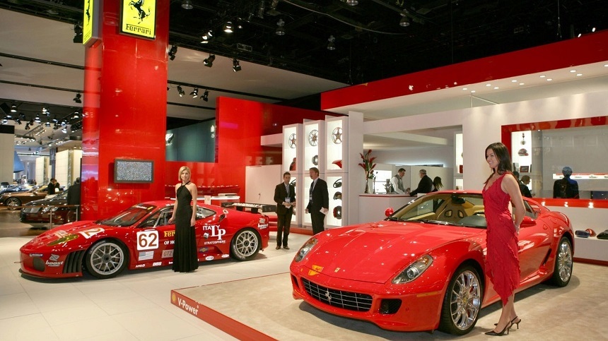 Ferrari vrea să fabrice o supermaşină electrică cu care să concureze Tesla