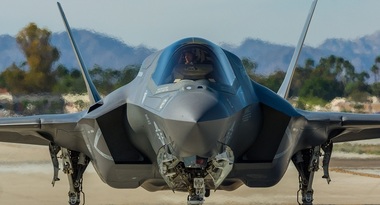 PwC: Contextul global actual pune presiune pe creşterea cheltuielilor militare la nivel mondial până în anul 2021 