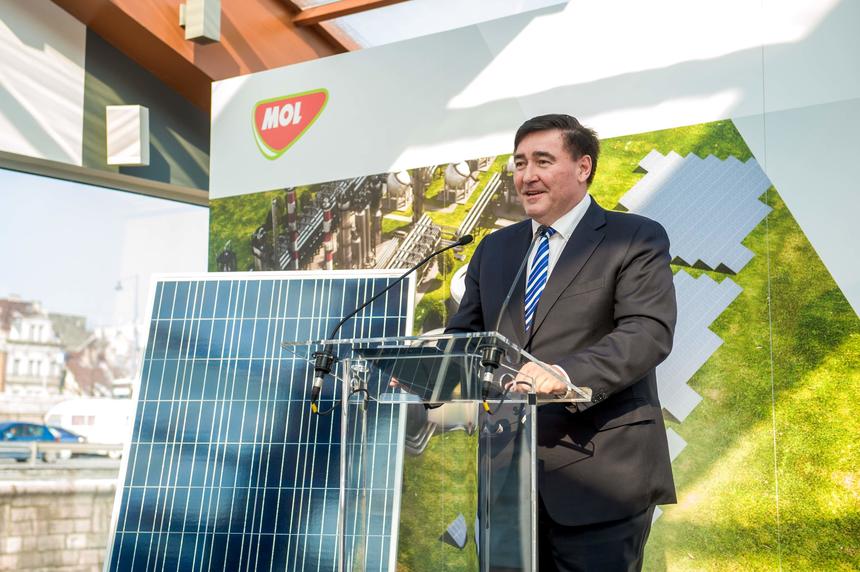 Grupul MOL face primii paşi în sectorul energiei solare şi va construi centrale electrice cu panouri fotovoltaice în Ungaria