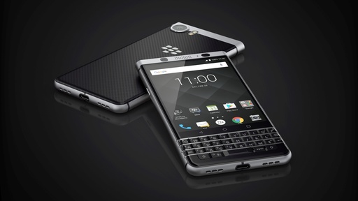 BlackBerry dă în judecată Facebook pentru încălcarea mai multor brevete