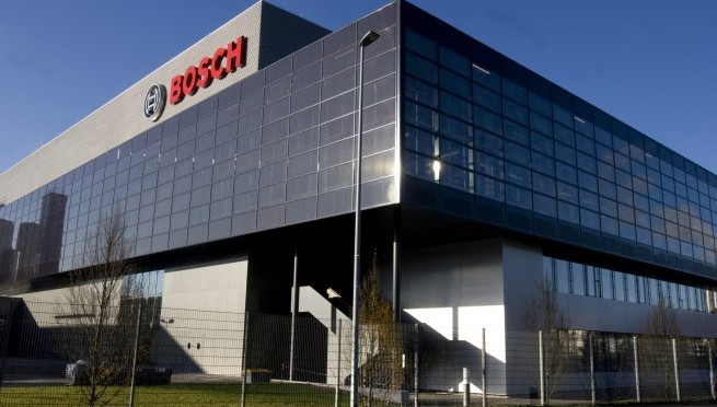 Bosch face angajări la fabrica de la Cluj şi derulează un program de internship pentru 350 de studenţi
