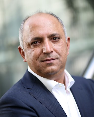 Operaţiunile din Europa Centrală şi de Sud ale British American Tobacco vor fi conduse din România de Ram Addanki, desemnat director regional