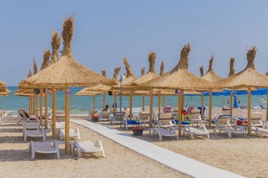 Românii care merg la mare de 1 Mai vor plăti, în medie, 955 de lei/cameră pentru un sejur de trei nopţi, cele mai căutate staţiuni fiind Mamaia, Vama Veche şi Eforie Nord