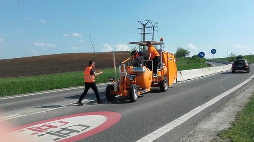 CNAIR a recepţionat şapte maşini de marcaj rutier, în valoare de 3,13 milioane lei 