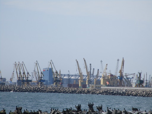 Administraţia Porturilor Maritime Constanţa anunţă lucrări de dragaj în Portul Constanţa, valoarea proiectului fiind de aproape 50 de milioane de euro
