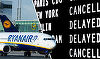 Ryanair se aşteaptă la noi greve ale angajaţilor în perioada de vârf a verii şi anunţă o posibilă reducere a flotei şi a numărului de angajaţi

