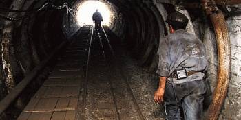 Societatea Naţională de Închideri Mine Valea Jiului va disponibiliza 75 de angajaţi