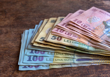 Câştigul salarial mediu net a crescut în iulie cu 13,3%, la 2.708 lei