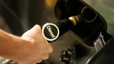 Comisia Europeană avertizează producătorii auto germani să nu exporte vehicule diesel vechi în Europa de Est