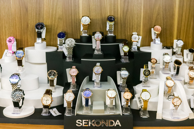 Retailer: Românii vor aloca între 500 şi 700 de lei pentru achiziţii de ceasuri în ultimele două luni ale anului 