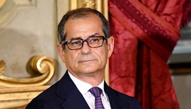 Ministrul de Finanţe italian: Bugetul anului viitor nu va fi modificat, dar discutăm cu UE