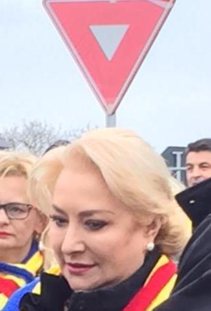 Dăncilă: Anul acesta noi trebuie să terminăm 100 de kilometri de autostradă. Dacă nu-i avem, şeful Companiei de Administrare a Infrastructurii Rutiere pleacă acasă