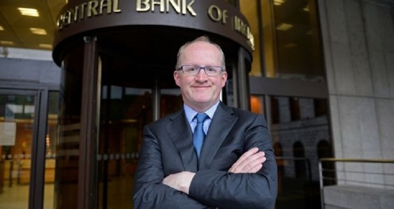 Şeful băncii centrale din Irlanda: Creditele neperformante reprezintă un risc sistemic naţional