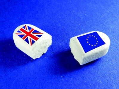 Marea Britanie face stocuri de medicamente de teama unui Brexit fără acord