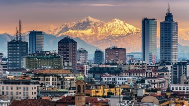 Italia discută cu UE înnoirea unui program prin care statul susţine vânzarea creditelor neperformante de către bănci