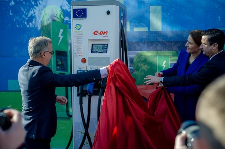 E.ON lansează „autostrada electrică” Iaşi-Tîrgu Mureş, alături de MOL România