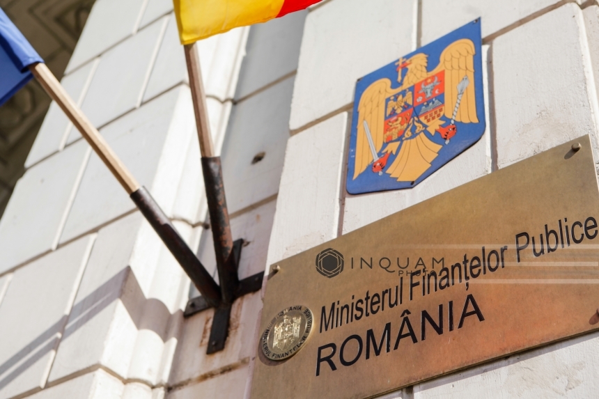 Agenţia Standard & Poors’s a păstrat nemodificat ratingul suveran al României

