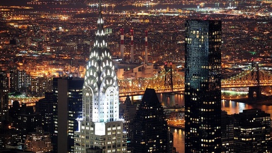 Compania austriacă Signa cumpără renumita clădire Chrysler Building din New York, în colaborare cu RFR Holding