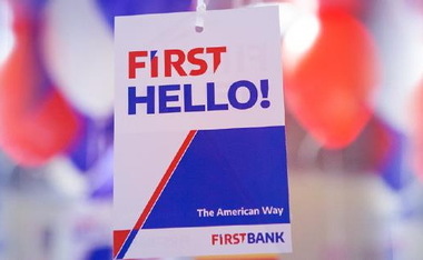 First Bank: Salariaţii care urmează să părăsească banca vor primi toate măsurile compensatorii, aşa cum au fost negociate şi agreate cu sindicatul