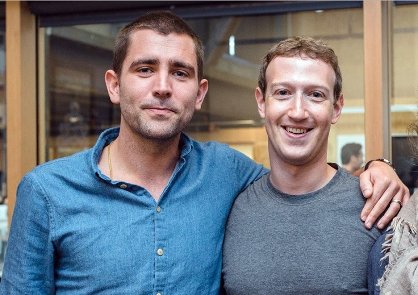 Doi directori Facebook, între care Chris Cox, părăsesc compania

