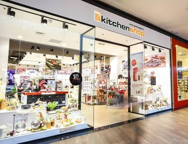 Un retailer specializat pe ustensile de bucătărie estimează un avans de 10% al afacerilor în acest an