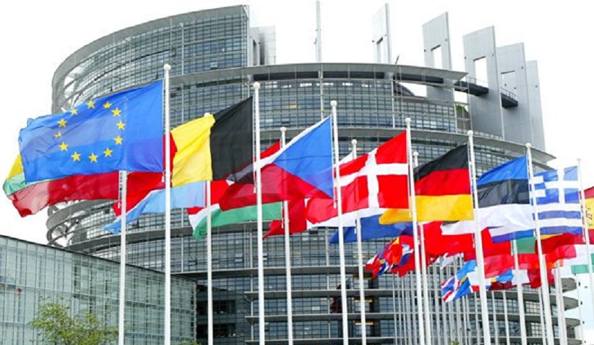 Transportatorii: Parlamentul European a aprobat măsurile protecţioniste ale statelor din Vestul Europei 