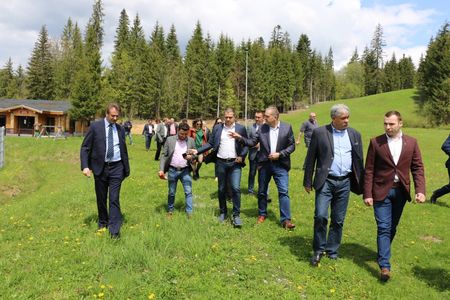 Ministerul Turismului a semnat un contract de finanţare de peste 5 milioane lei pentru construcţia unui parc de aventură în Borsec