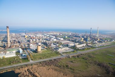 Pierderile Rompetrol Rafinare au crescut de aproape patru ori în primul trimestru, la 14,04 milioane dolari