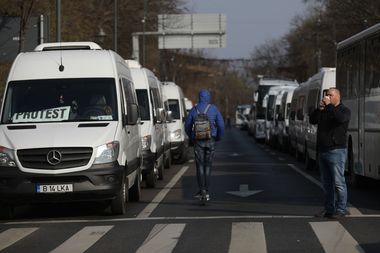 Reacţia transportatorilor la amenda ANAF: O sfidare grosolană lipsită atât de legalitate, logică, cât şi de moralitate. FORT solicită de urgenţă intervenţia premierului