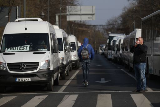 Reacţia transportatorilor la amenda ANAF: O sfidare grosolană lipsită atât de legalitate, logică, cât şi de moralitate. FORT solicită de urgenţă intervenţia premierului